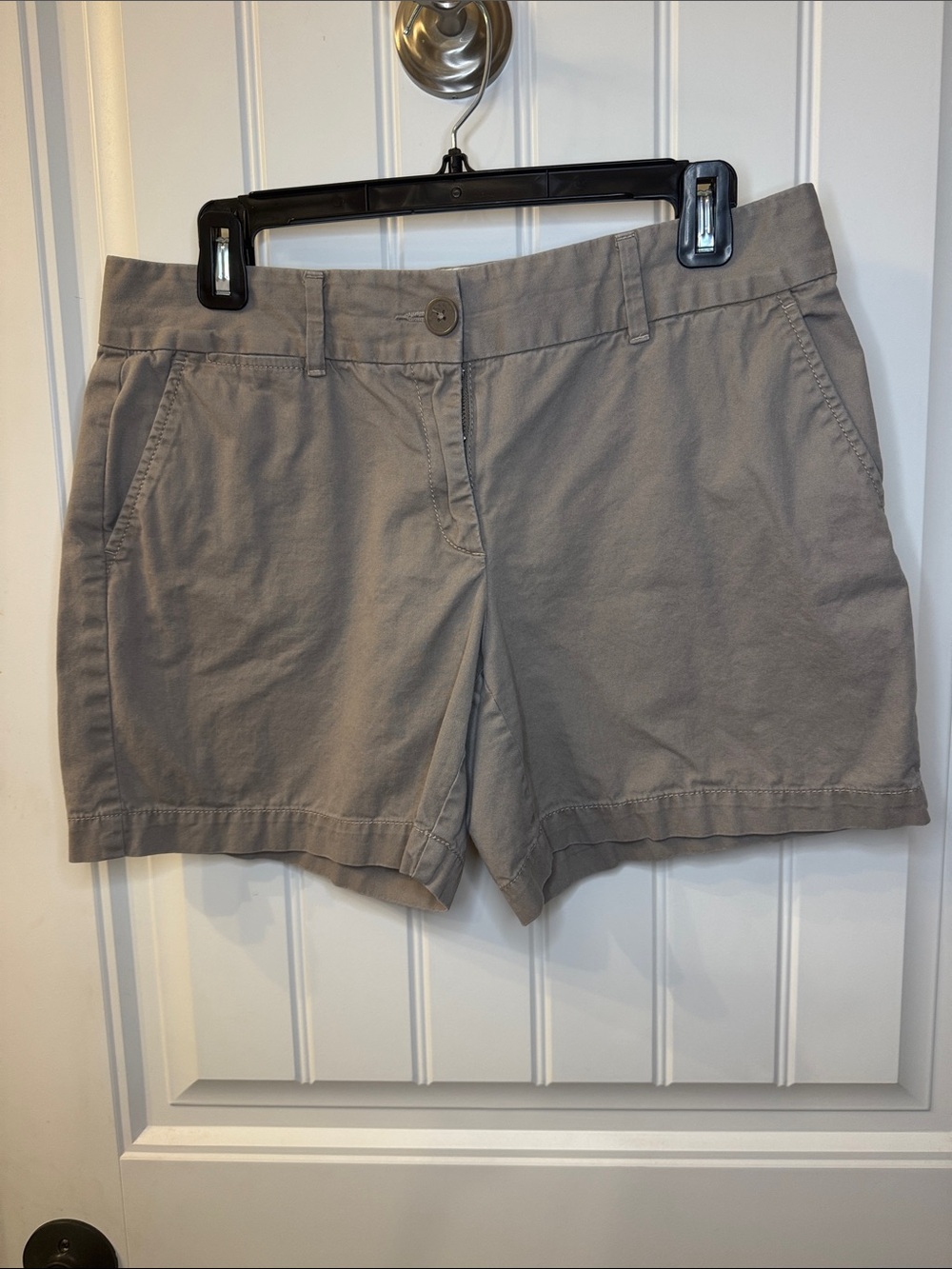LOFT Taupe Women’s Bermuda Shorts size 6